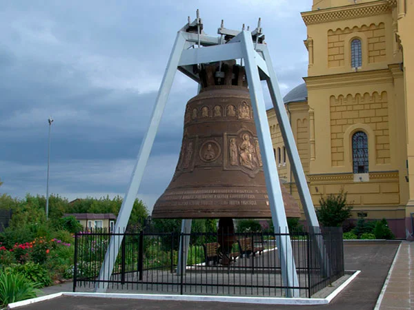 Cathedral bell (Nizhny Novgorod) 