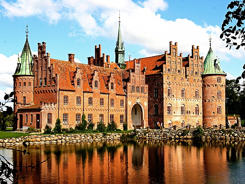 Egeskov Castle, Denmark 