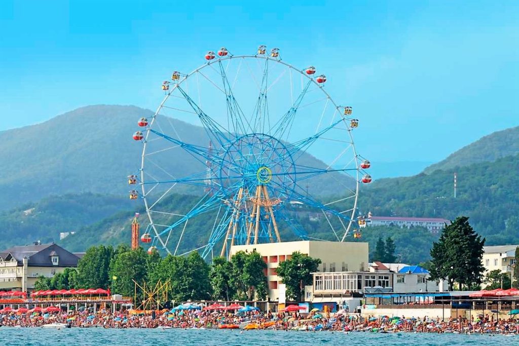 Ferris wheel in Lazarevsky Park, Sochi 