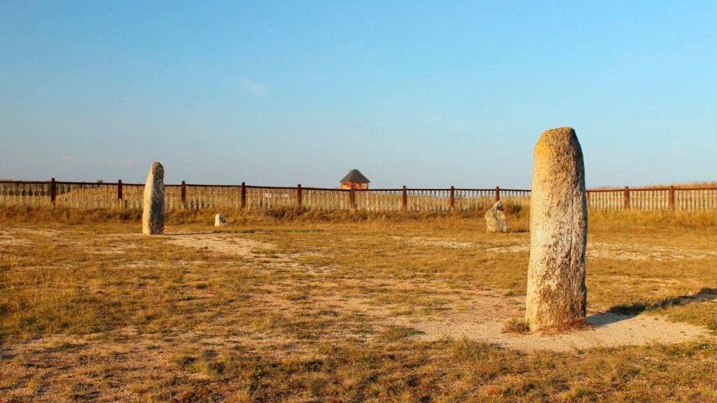 Akhunovsky menhirs 