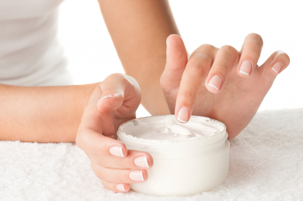 Rules and recommendations for strengthening exfoliating nails 