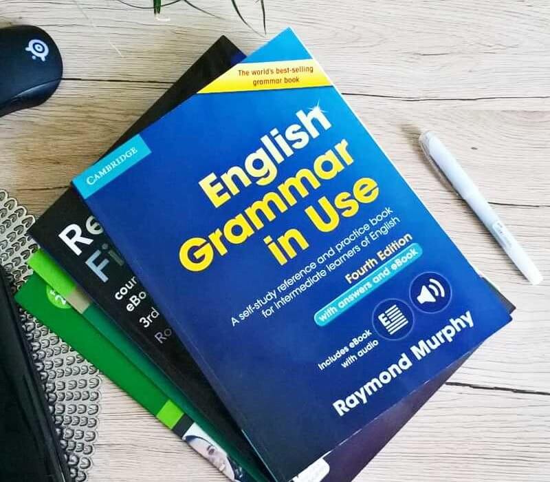 'English Grammar in Use' - Raymond Murphy, Martin Hewings 