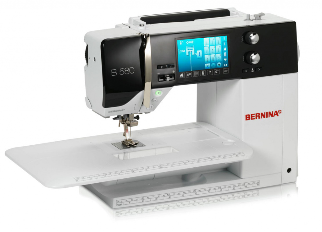 BERNINA SEWING MACHINE B 580.jpg 