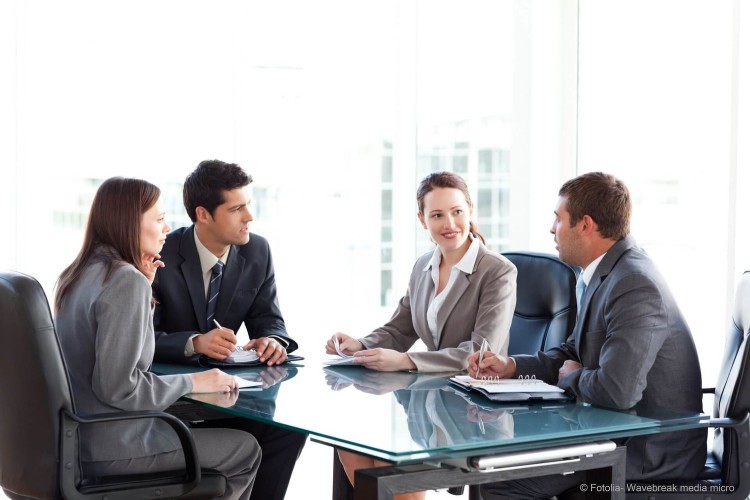 It is best to conduct negotiations in the office, in a separate meeting room, so that nothing distracts from the process 