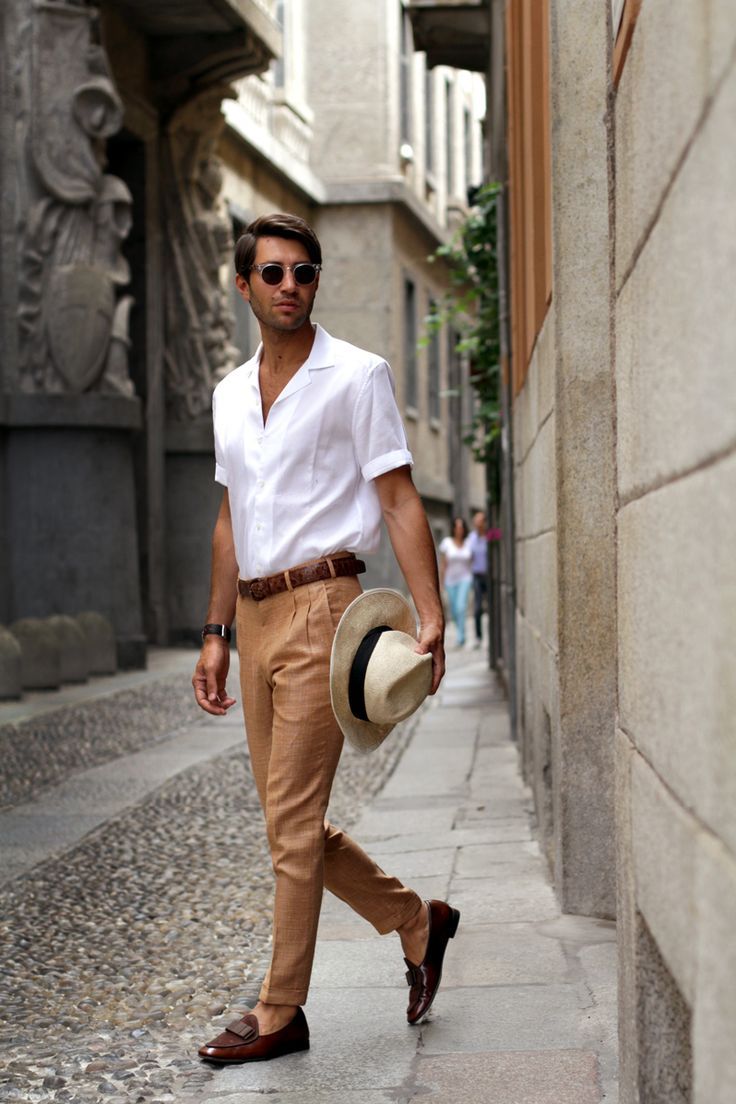 Pairing beige pants with a white shirt is never going to go wrong. 