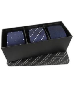 Set of ties 