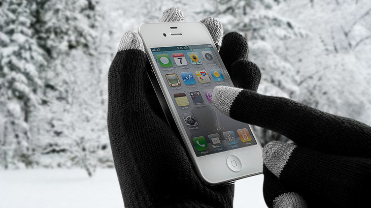 Touchscreen gloves are a useful winter gift 