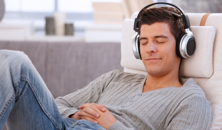 Good headphones are a suitable gift for the New Year 