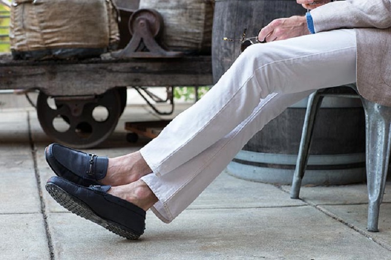 Men's shoe colors: which is better?