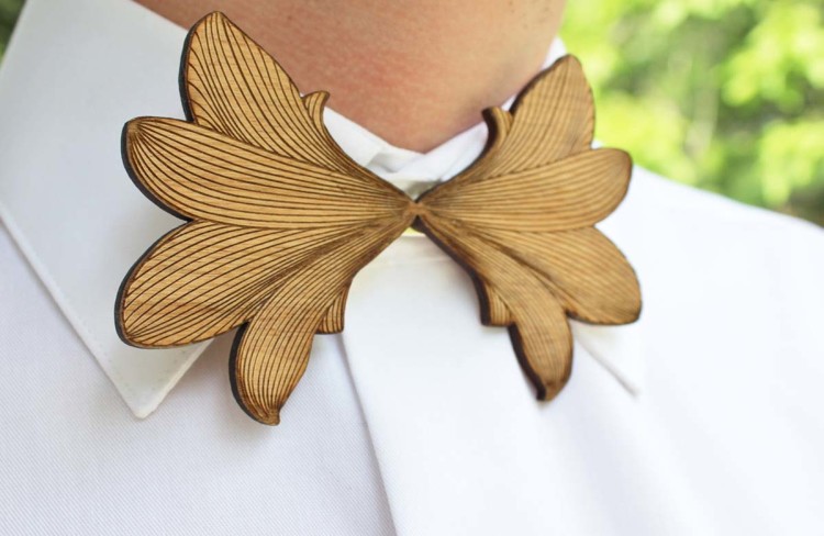 Wooden bow tie is the perfect solution for creative events 
