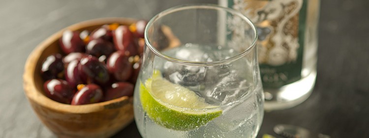 Gin and tonic - a legendary combination 