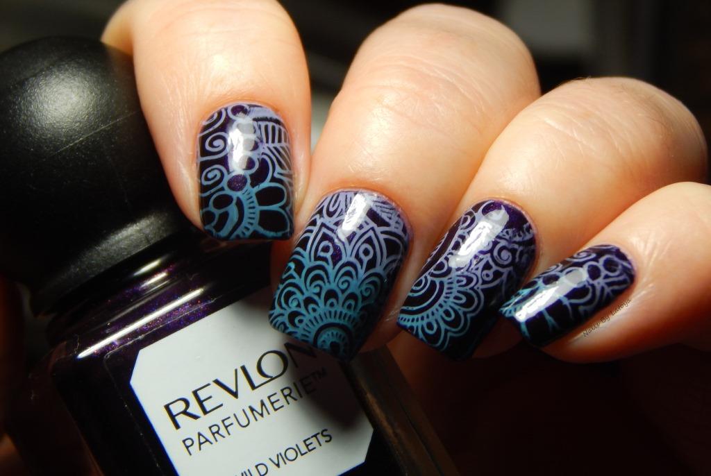 How to choose a gel polish for reverse stamping nails 