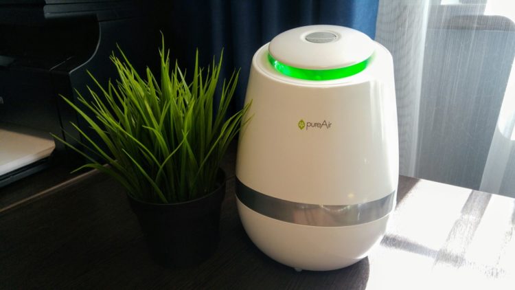 Modern hi-tech humidifiers are not only good for the health of you and your family, but can also be stylishly written off into the interior of the apartment. 