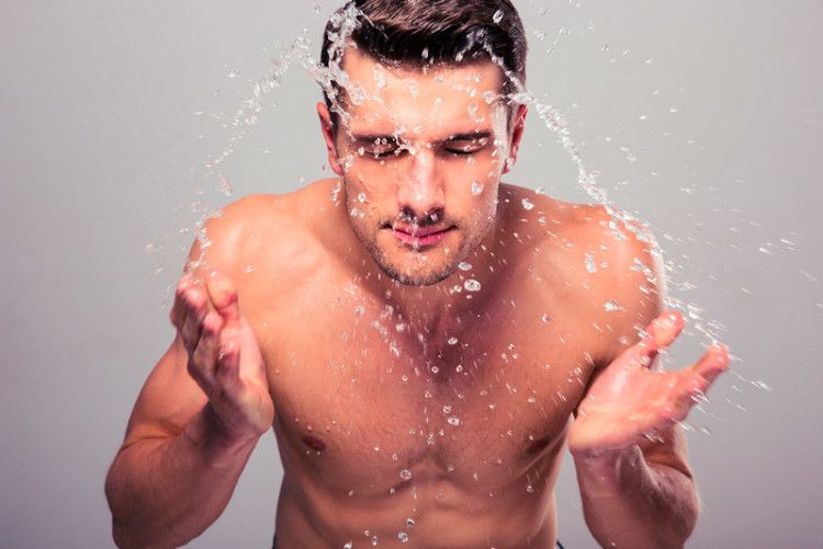 Rinse your face with cold water after shaving, not hot 