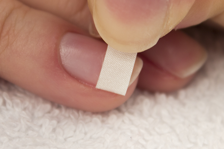 How to fix a broken nail with glue and special tissue 