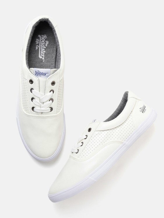 Every man needs white Roadster sneakers 