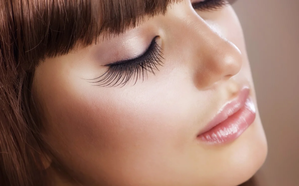 Answers to frequently asked questions regarding the use of false eyelashes 