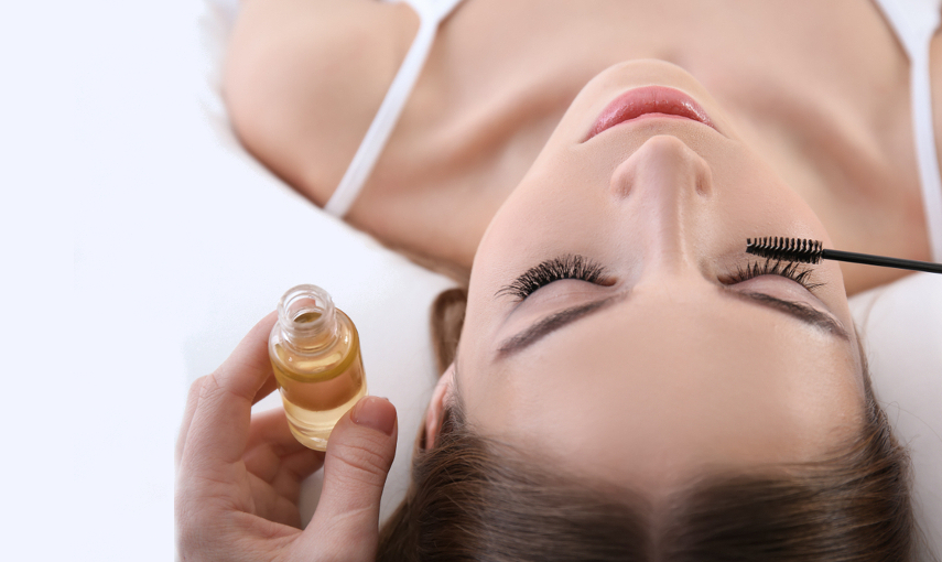 How to restore eyelashes after extension  
