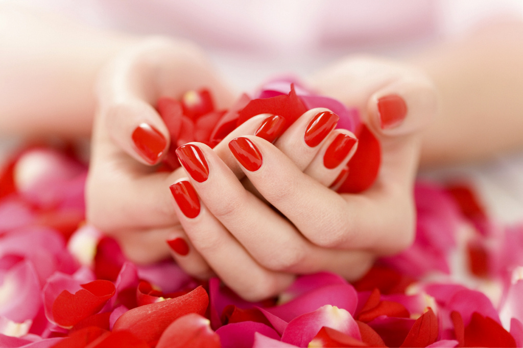 Advantages and disadvantages of removing shellac at home 