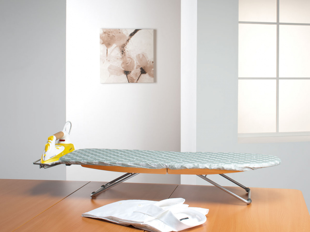 Table ironing boards 