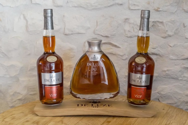 According to international tradition, brandy aging is displayed in Latin letters on the label 