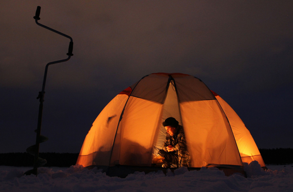 Winter fishing tents 
