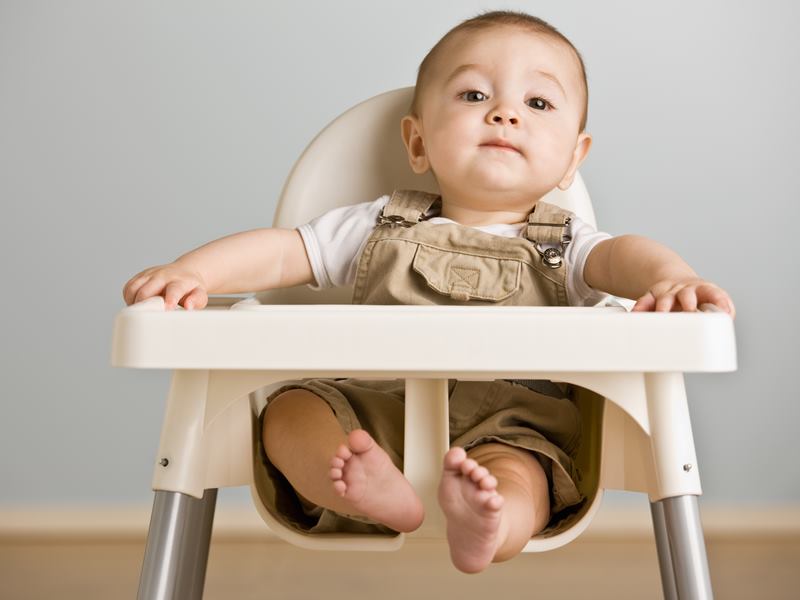 what to look for when buying a feeding chair 