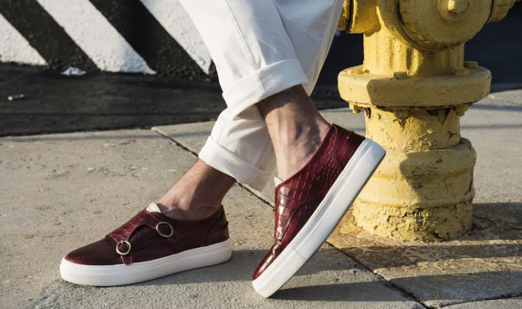 Summer shoes should be not only stylish, but also light and comfortable. 