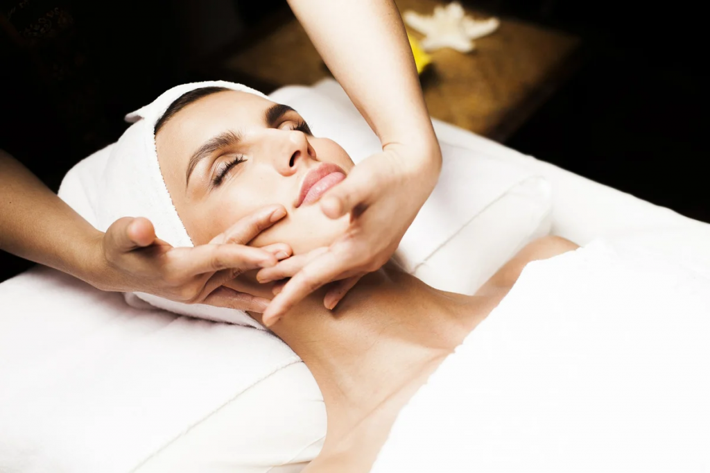 What are the benefits of facial massage 