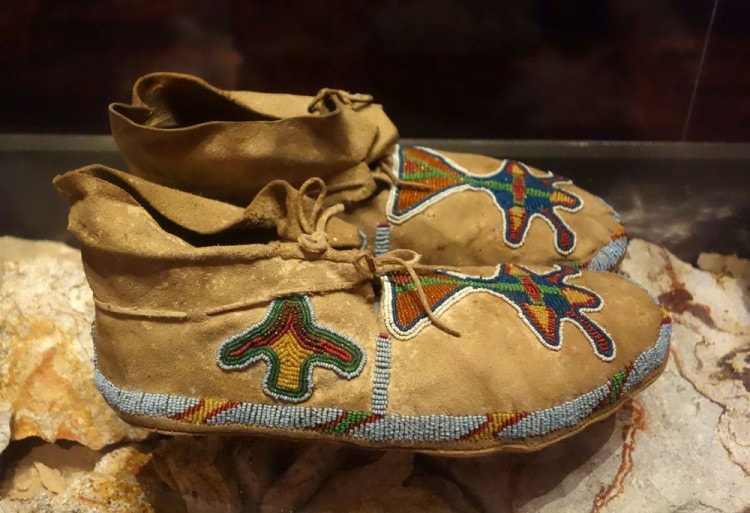 Loafers decorated with embroidery and beads 