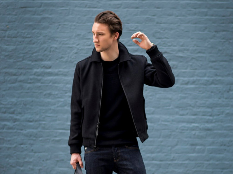 Woolen bomber jackets are a great alternative to coats if you don't wear a suit but want to look more imposing. 