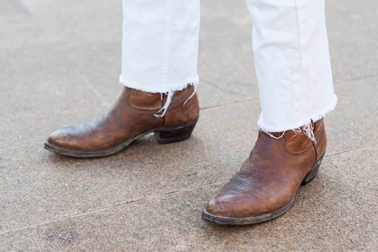 The recognizable shape of cowboy boots hasn't changed until today. 