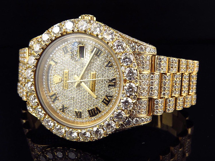 Luxury men's gold watch with diamonds Rolex 18k Gold Day Date President Diamond is a dream accessory for many 