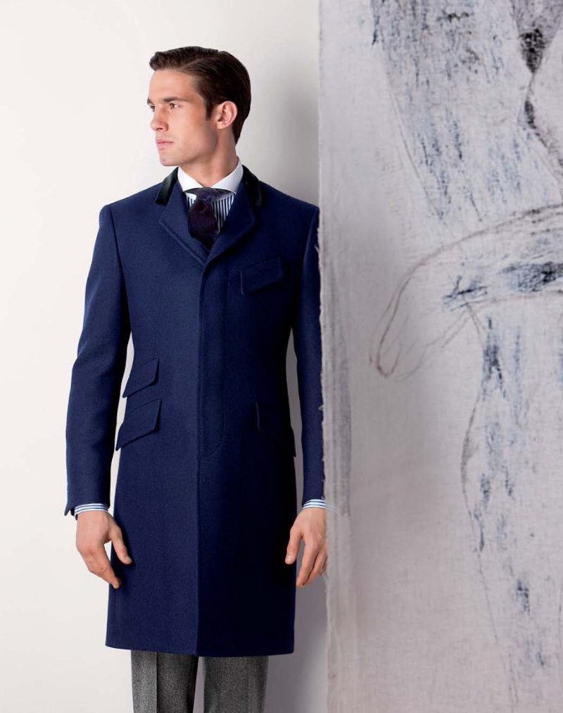 A well-fitting Chesterfield coat is one of the most elegant wardrobe items in men's fashion. 