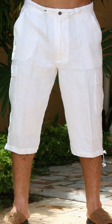 Bermuda shorts - the optimal solution for a beach wardrobe 