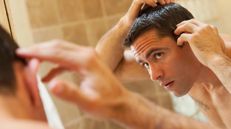 Choosing a shampoo is an important step towards improving the appearance and health of your hair. 