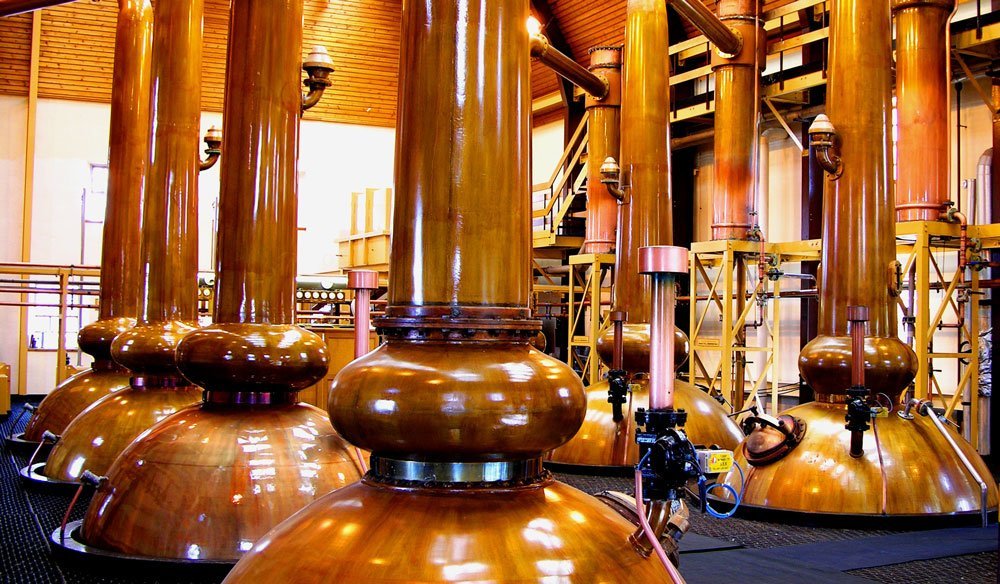 Whiskey production, distillation 